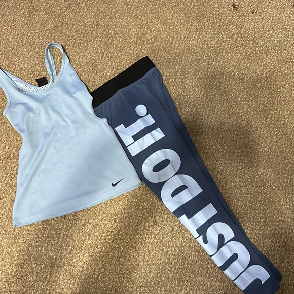 Nike Pants - Nike tank and leggings size medium